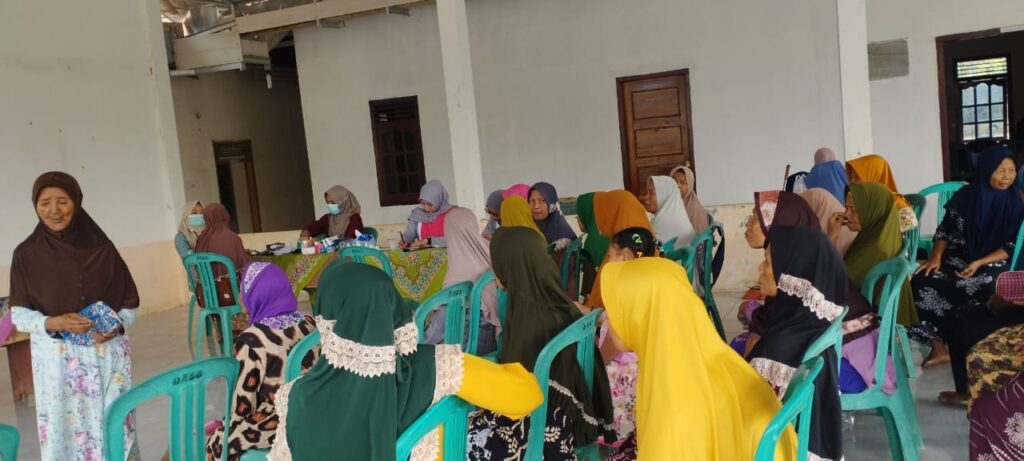 kegiatan lansia desa